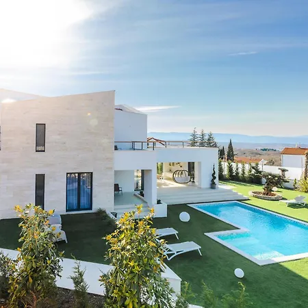 Casa Lei