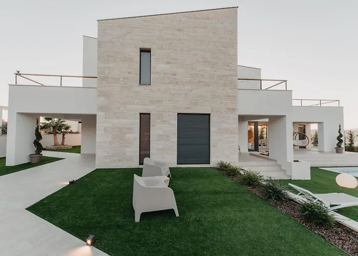 Casa Lei Villa *